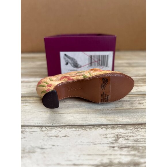 Just The Right Shoe by Raine 2001 Countess Mini Shoe Figurine #25129 w/BOX & COA - Picture 8 of 11